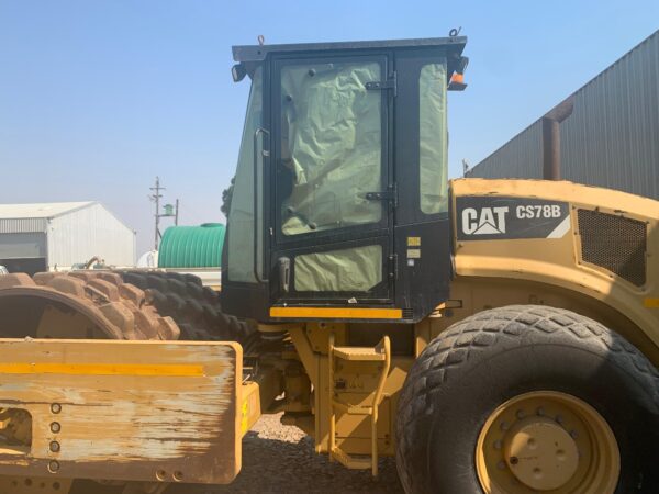 18T Cat Smooth drum Roller