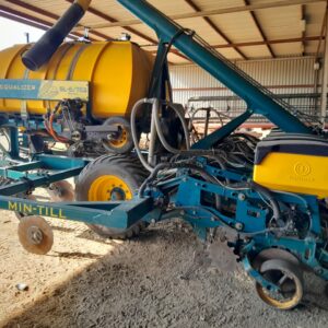 PLANTER EQUILIZER 6 ROW '76