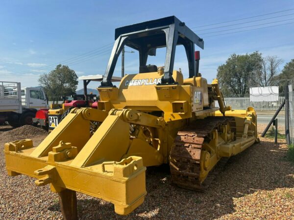 CAT D7 G DOZER