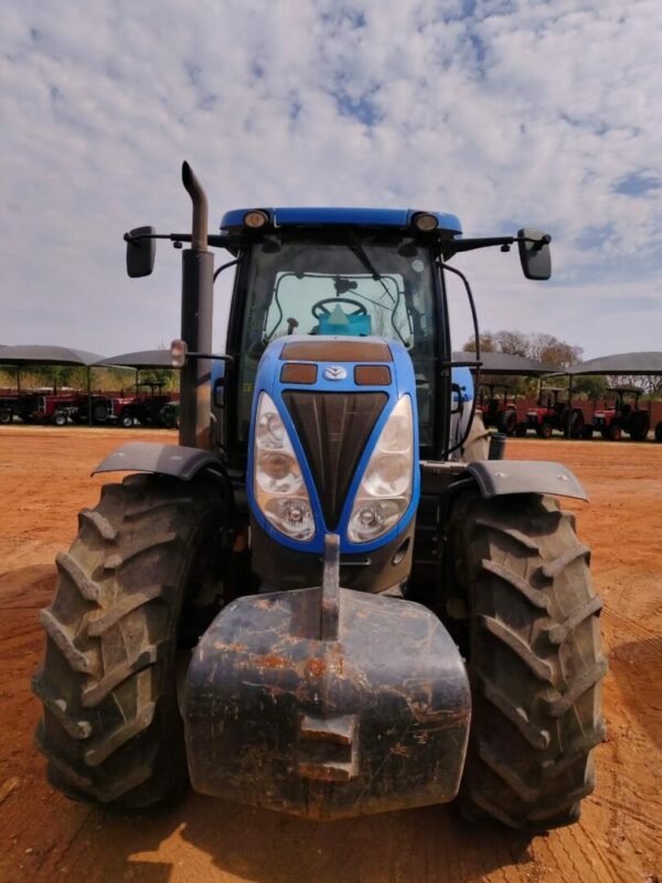 NEW HOLLAND T6090