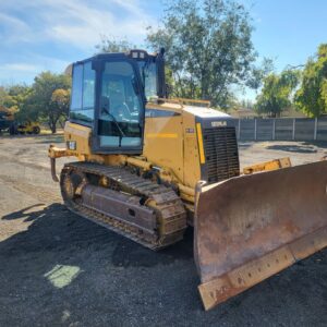 CAT D4K DOZER