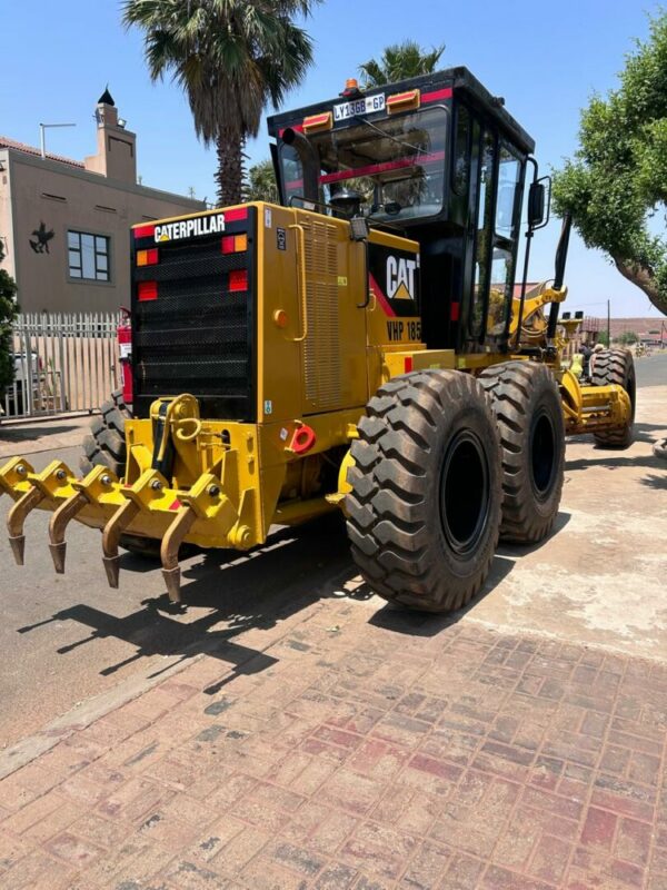 CAT 120H GRADER