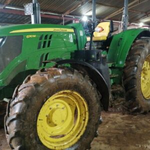 JOHN DEERE  6110M