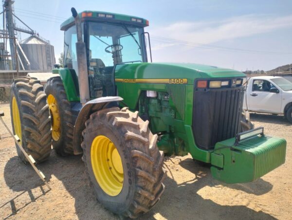 JOHN DEERE 8400 - Image 2