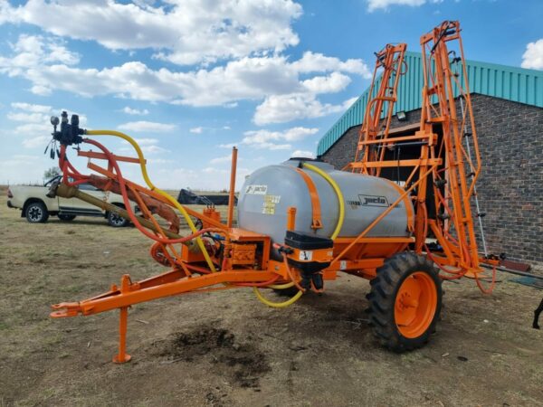 JACTO AM14 2000L