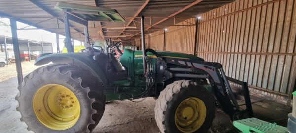 John Deere 6630 - Image 4