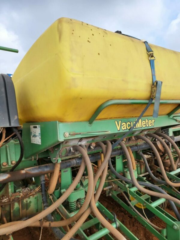 JOHN DEERE 2113 - Image 2