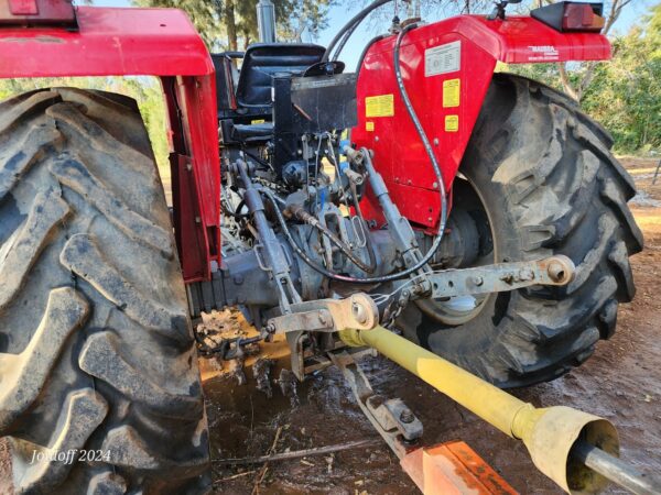 2018 MASSEY FERGOSON 290 (4x4) TRACTOR - Image 3