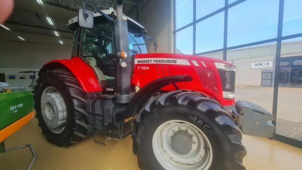 7724 MASSEY FURGUSON