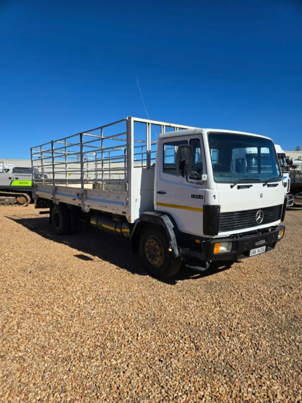 1214 mercedes benz econoliner