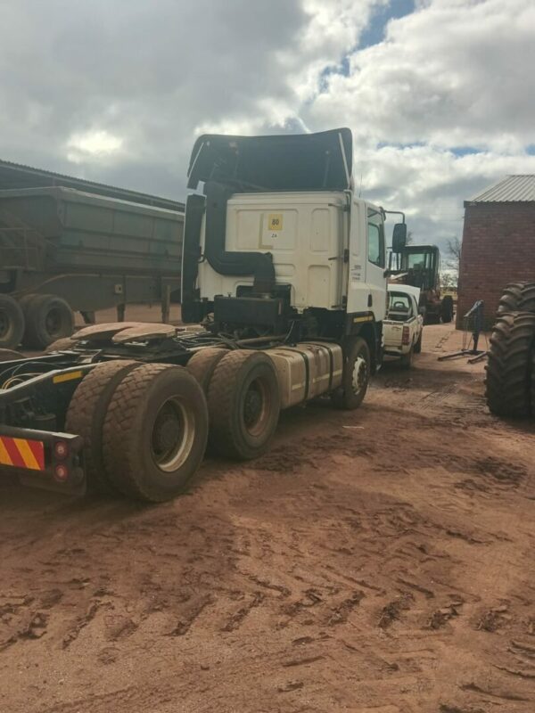 DAF CF 85 430 Truck - Image 4