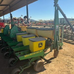John deere planting and seeding equipment