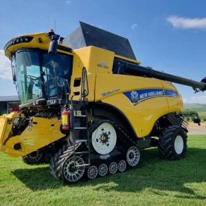 2023 New Holland CR9.90