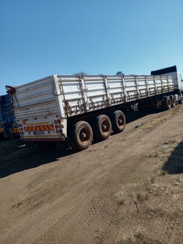 34 TonTri Axel 3-Axle Trailer