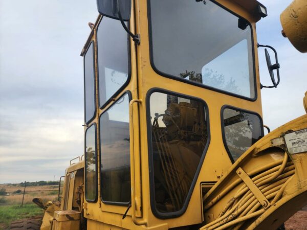 CAT 140G - Image 2